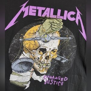 Metallica Damaged Justice Tour Graphic T-Shirt.